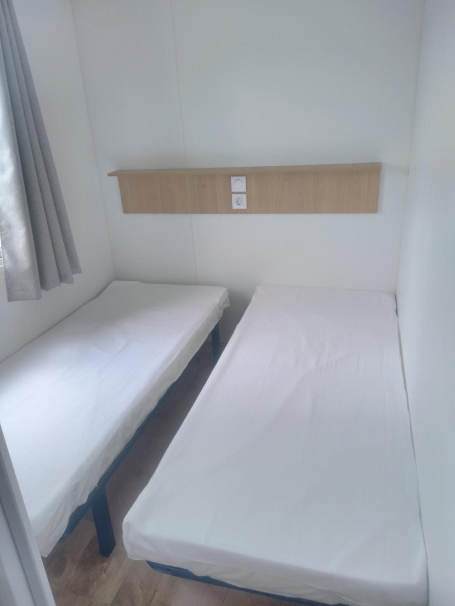 Camping Les Voiles Flocques Exterior foto